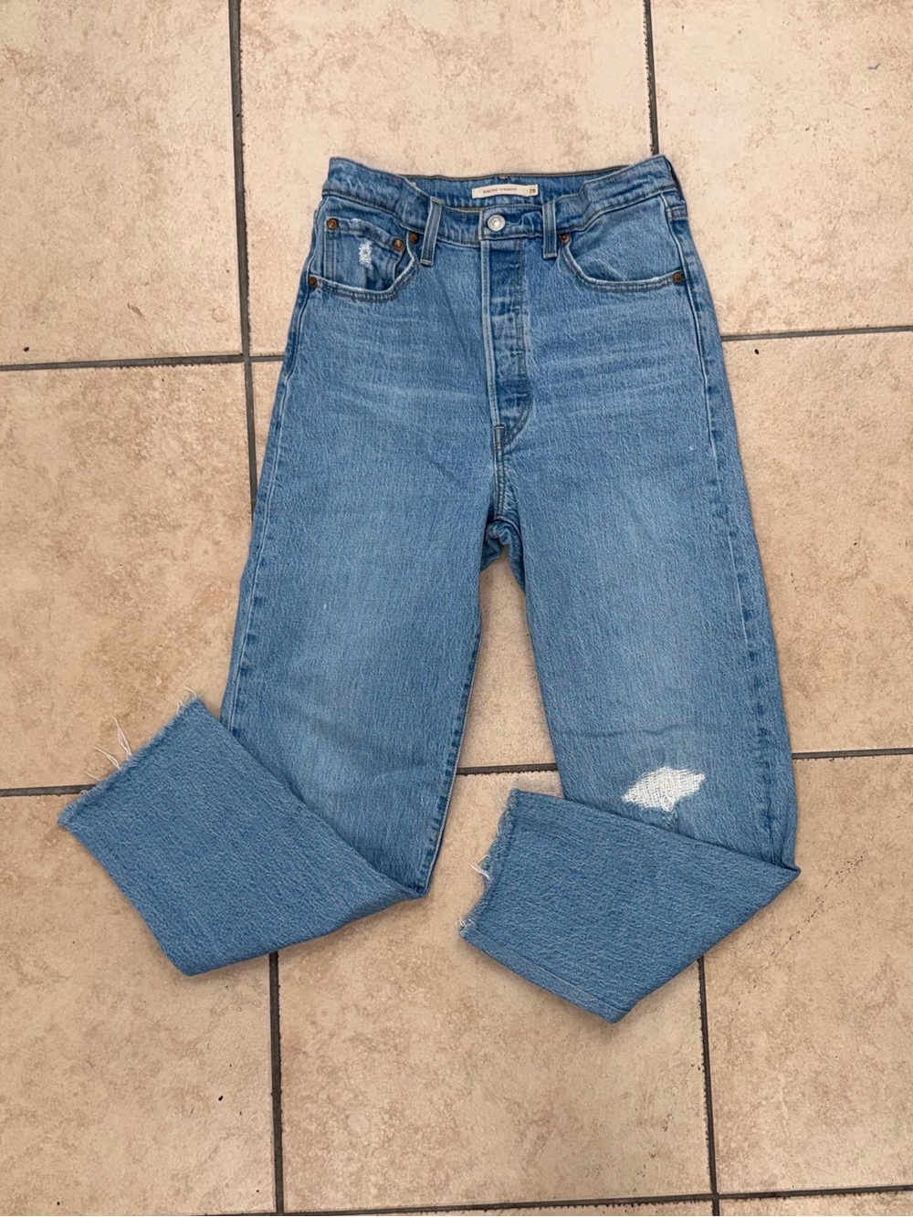 Levi's Ribcage Straight Ankle Denim Jeans Womens Size 28 Distressed Raw Hem